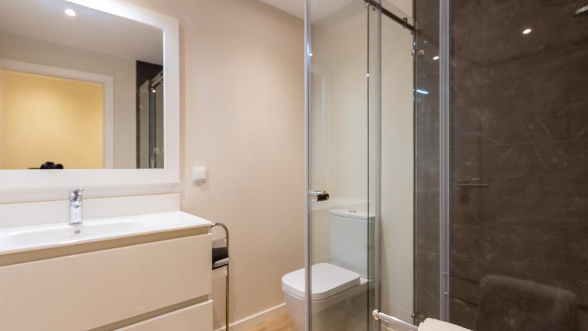 Luxury And Modern Apartment In Porto Moniz Center Екстериор снимка
