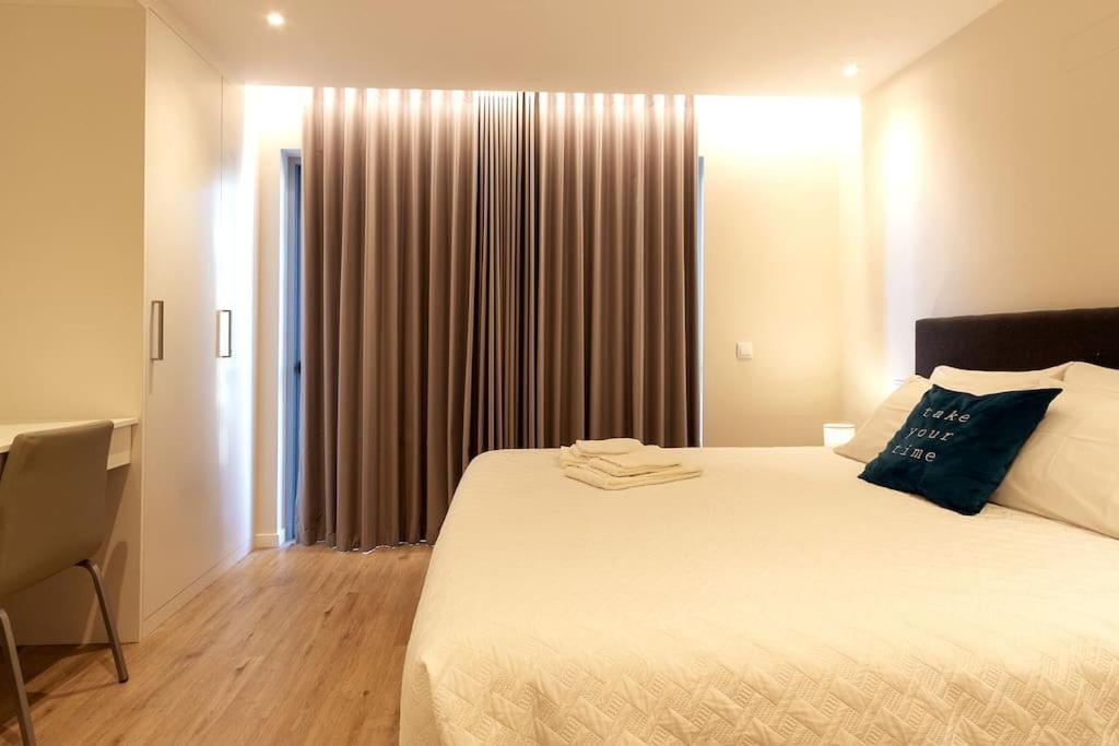 Luxury And Modern Apartment In Porto Moniz Center Екстериор снимка
