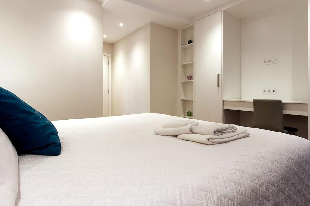Luxury And Modern Apartment In Porto Moniz Center Екстериор снимка