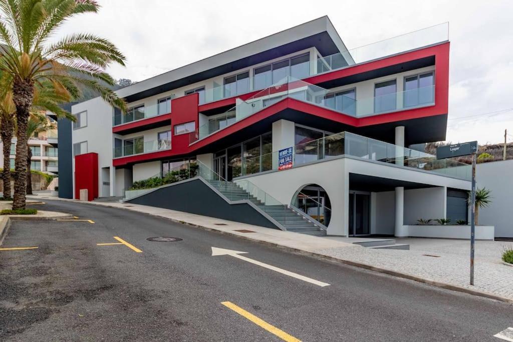 Luxury And Modern Apartment In Porto Moniz Center Екстериор снимка