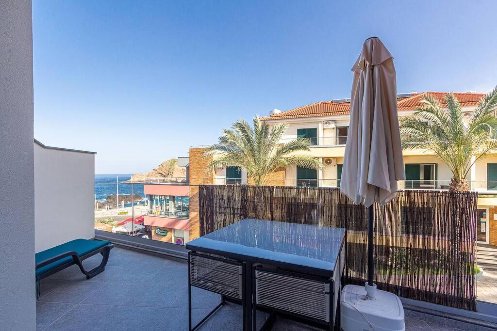 Luxury And Modern Apartment In Porto Moniz Center Екстериор снимка